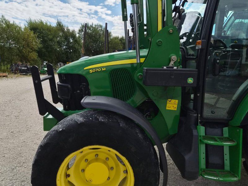 John Deere 5070 M