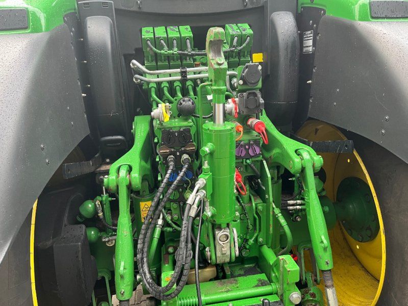 John Deere 6195R