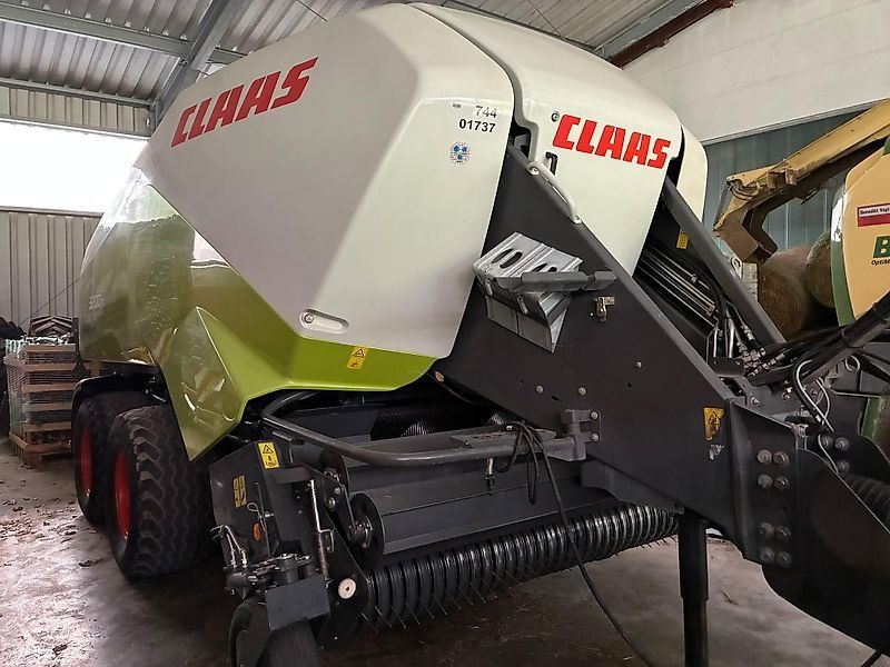 Claas Quadrant 3200 FC
