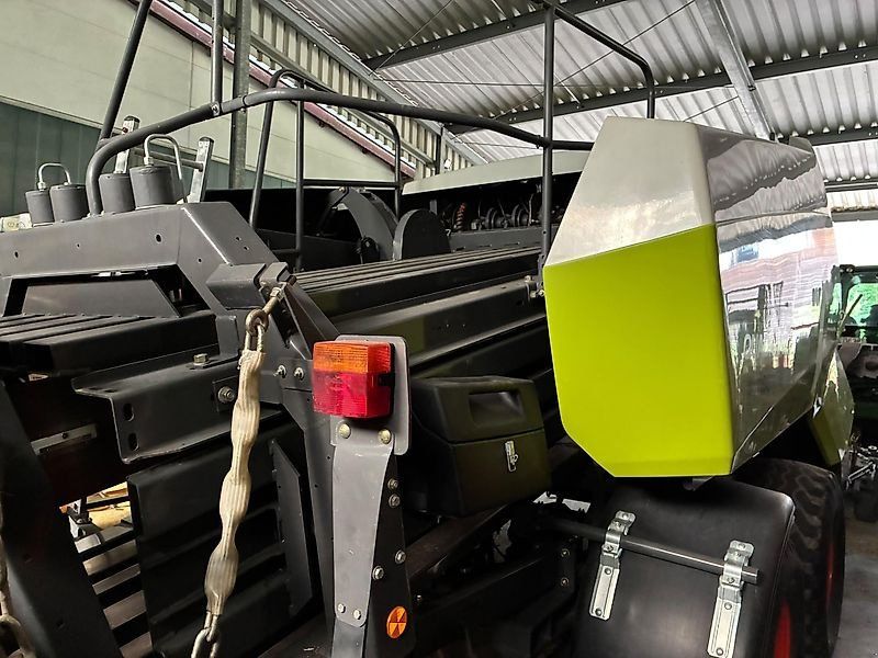 Claas Quadrant 3200 FC