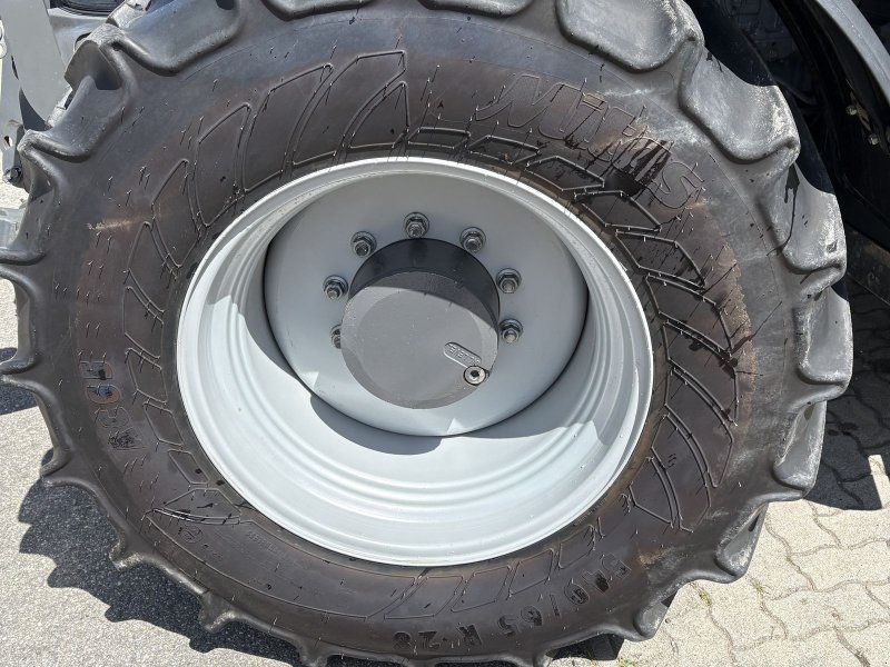 Massey Ferguson 6S.165 Dyna-6 Exclusive