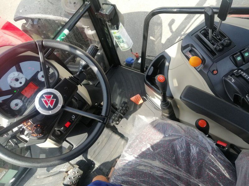 Massey Ferguson 4708 M Kabine