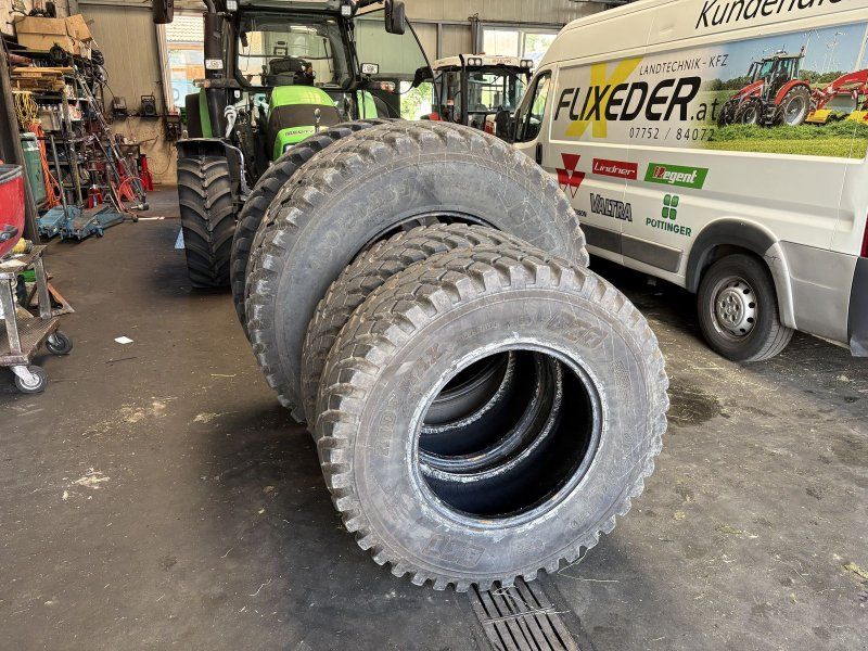 400/80R24 BKT IT 696