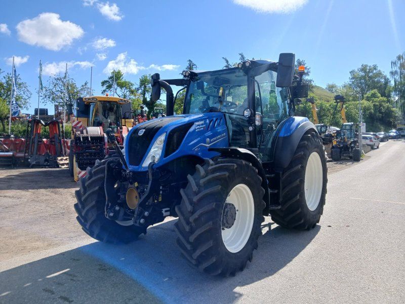 New Holland T5.110 Auto Command (Stage V)