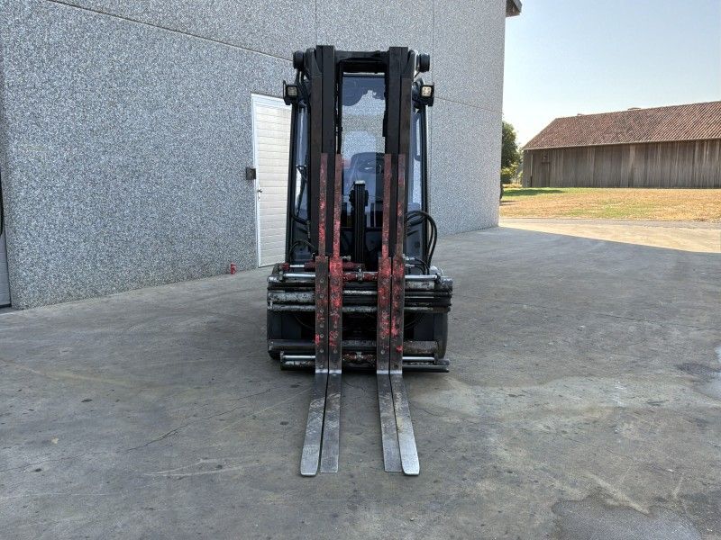2021 Linde H35T heftruck met dubbele vork