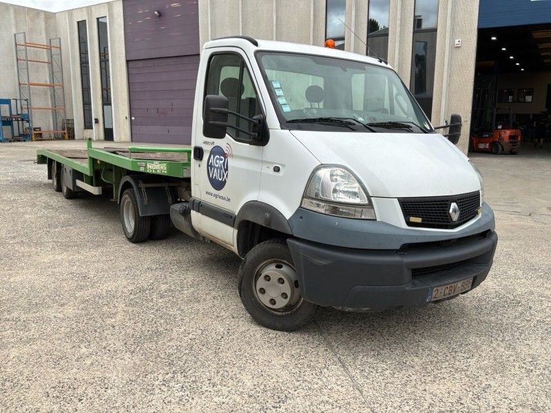 2007 Renault Mascott Bedrijfswagen met oplegger