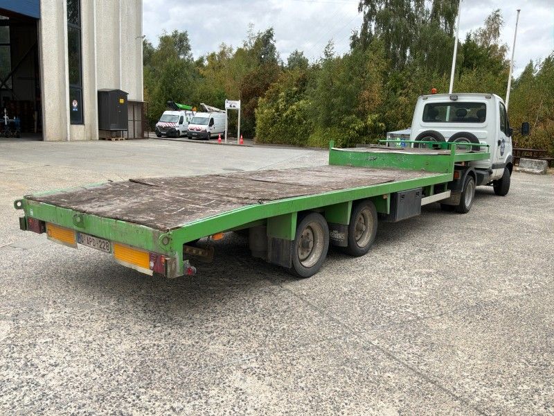 2007 Renault Mascott Bedrijfswagen met oplegger