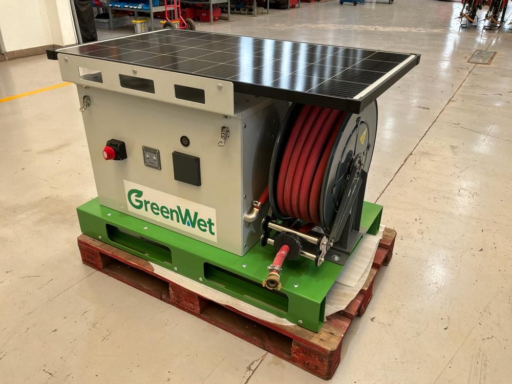2026 Agrivaux Greenwet Battery-Powered Watering Machine