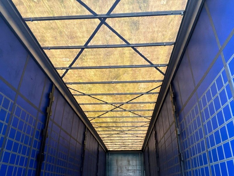2017 Kögel Mega S-24-1 Curtainsider Trailer