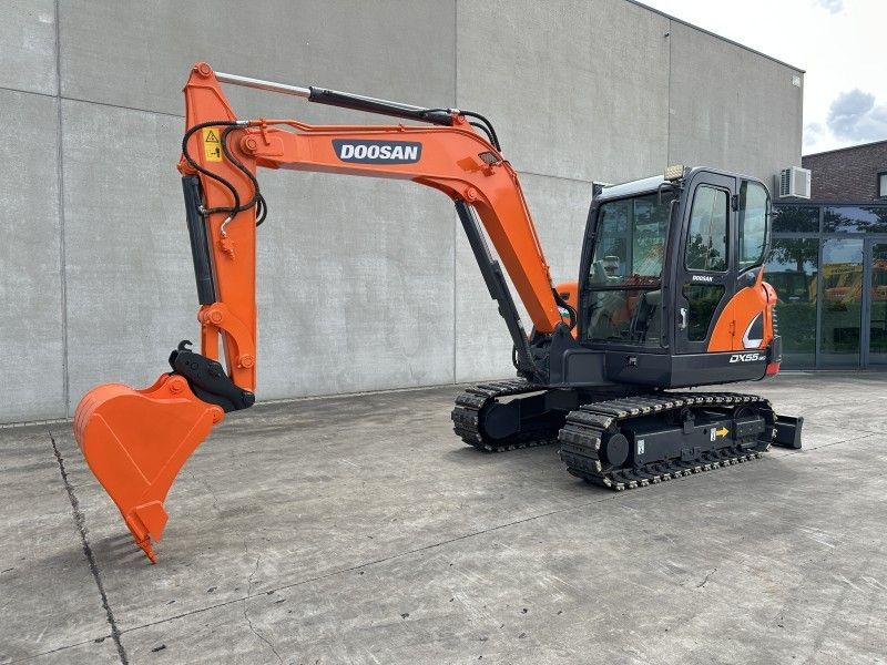 2017 Doosan DX55-9C Midigraafmachine
