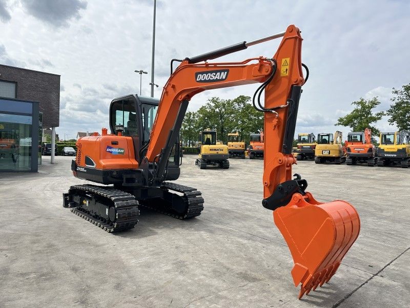 2017 Doosan DX55-9C Midigraafmachine