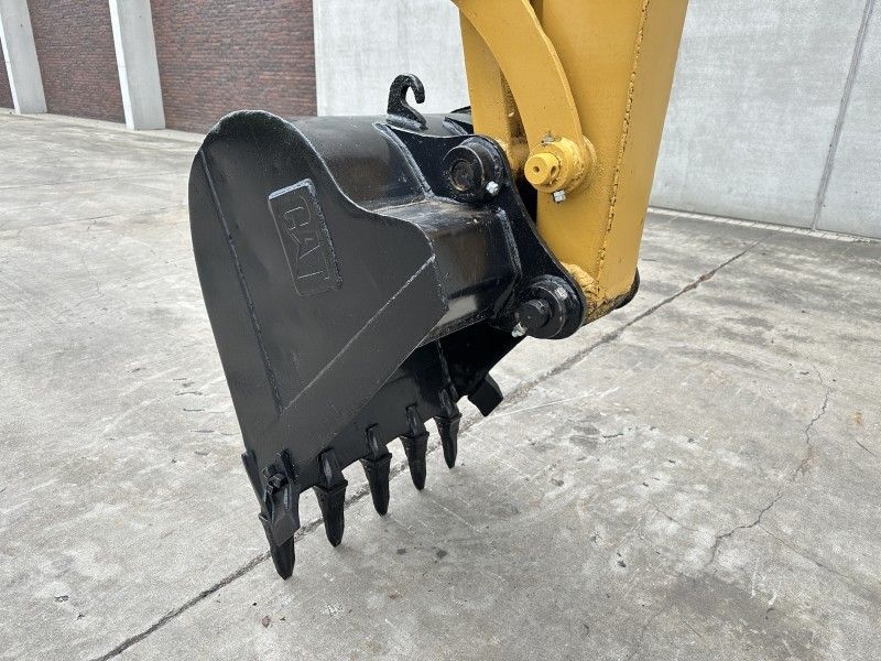 2013 Caterpillar 305.5 Mid-Size Excavator