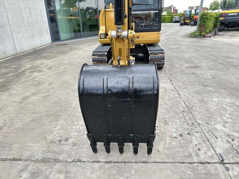 2013 Caterpillar 305.5 Mid-Size Excavator