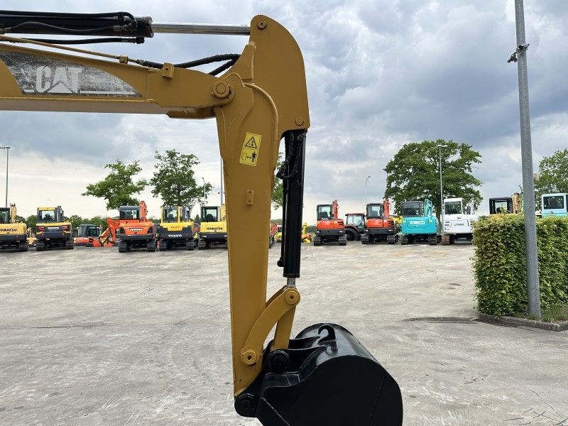 2013 Caterpillar 305.5 Mid-Size Excavator