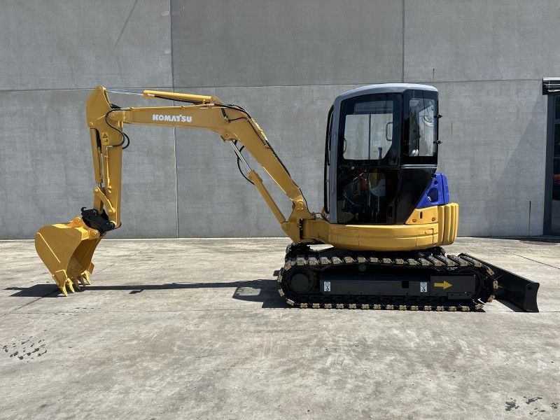 2010 Komatsu PC40MR-1 Mid-Size Excavator