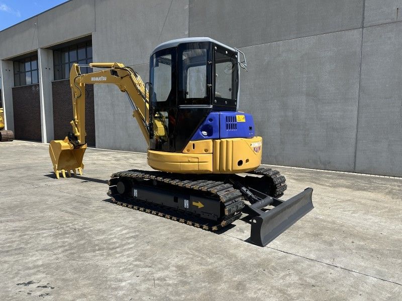 2010 Komatsu PC40MR-1 Mid-Size Excavator