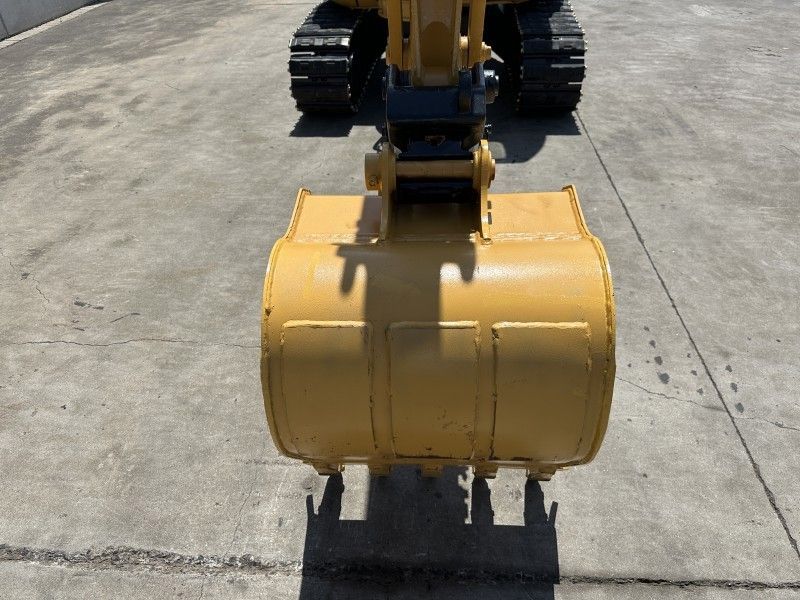 2010 Komatsu PC40MR-1 Mid-Size Excavator