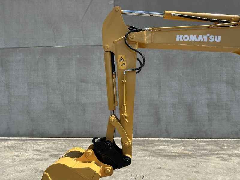 2010 Komatsu PC40MR-1 Mid-Size Excavator