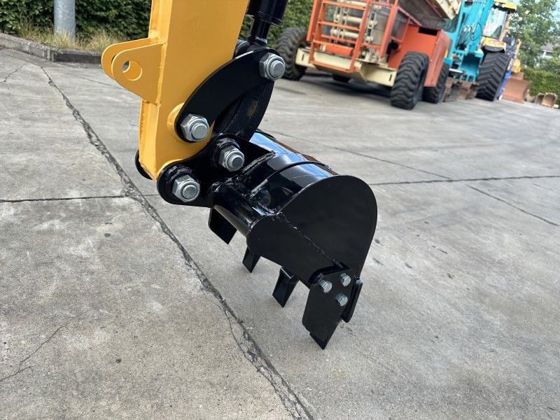 2025 JPC KV12 Mini Excavator