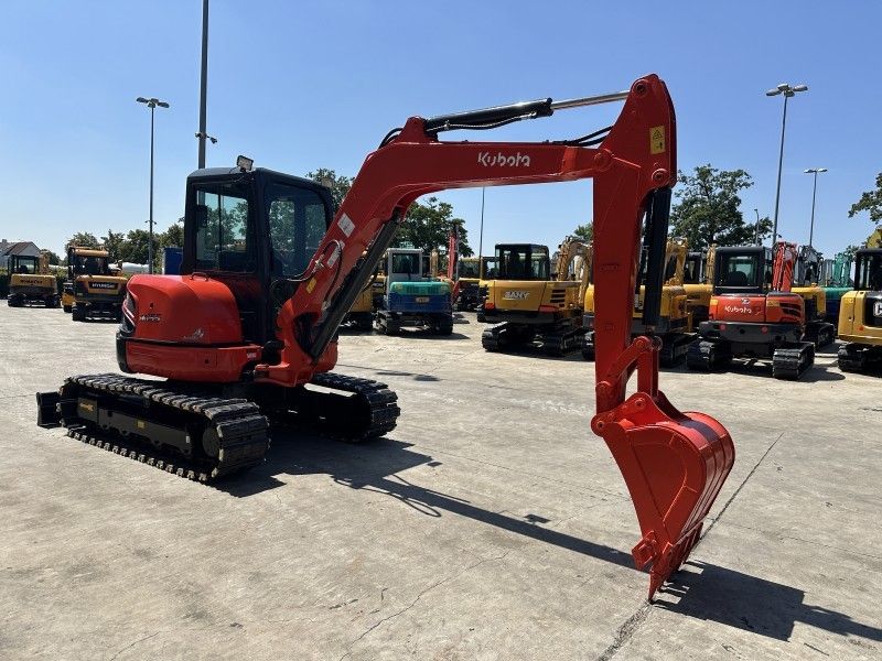 Kubota KX155-3SZ Mid-Size Excavator