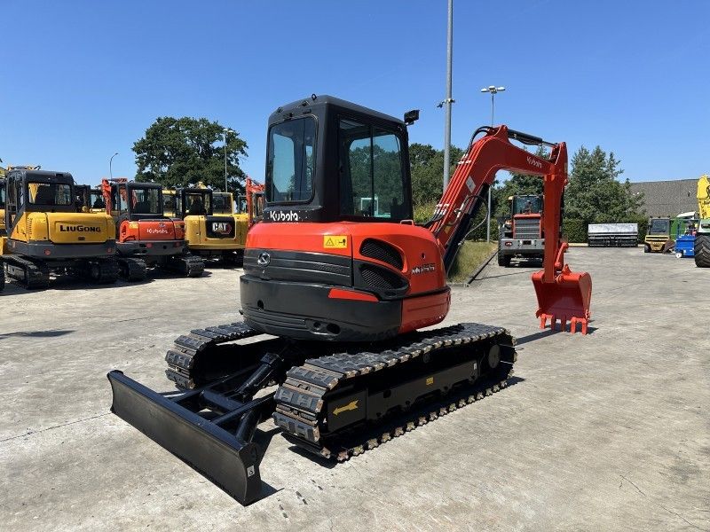 Kubota KX155-3SZ Mid-Size Excavator