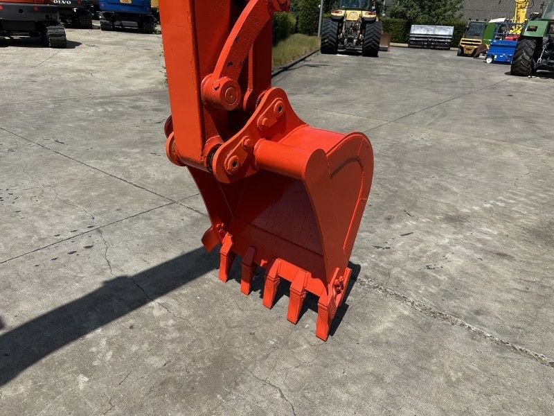 Kubota KX155-3SZ Mid-Size Excavator