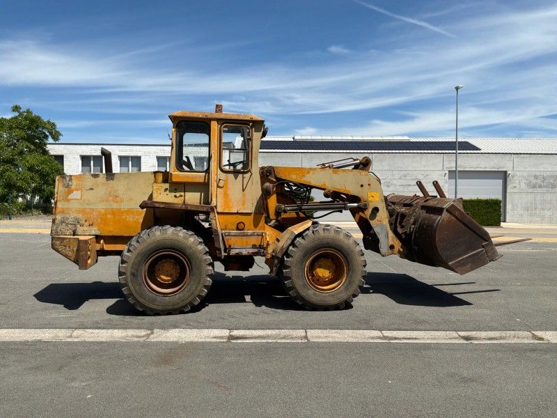 1984 Ahlmann AS 12 Wheel Loader