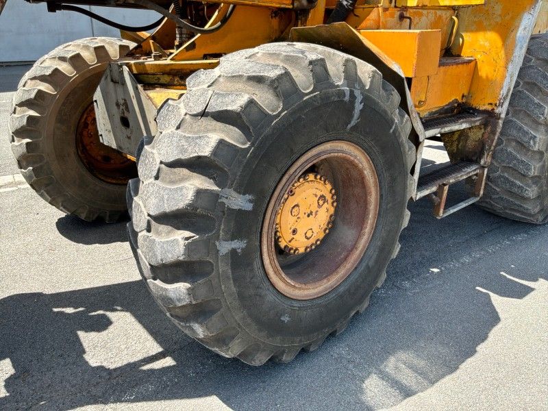 1984 Ahlmann AS 12 Wheel Loader