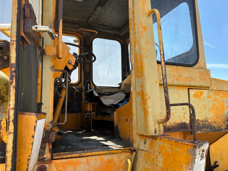 1984 Ahlmann AS 12 Wheel Loader