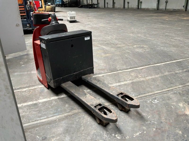 1999 Fenwick-Linde N20 Electric Pallet Truck