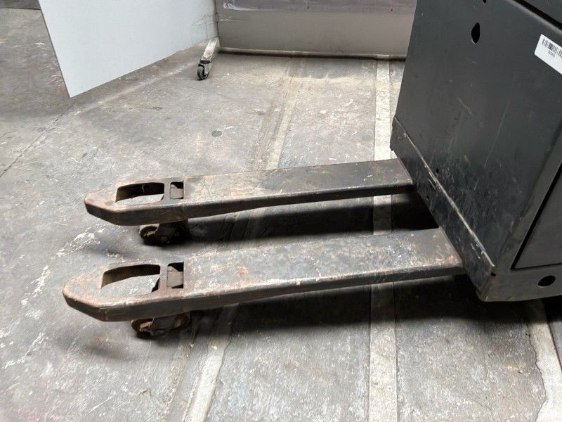 1999 Fenwick-Linde N20 Electric Pallet Truck