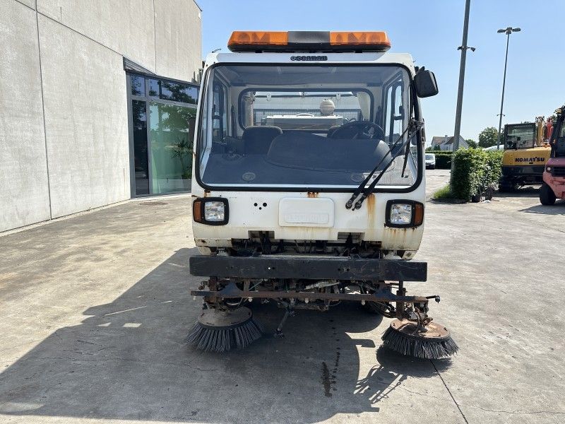 2005 Scarab Sweeper Truck