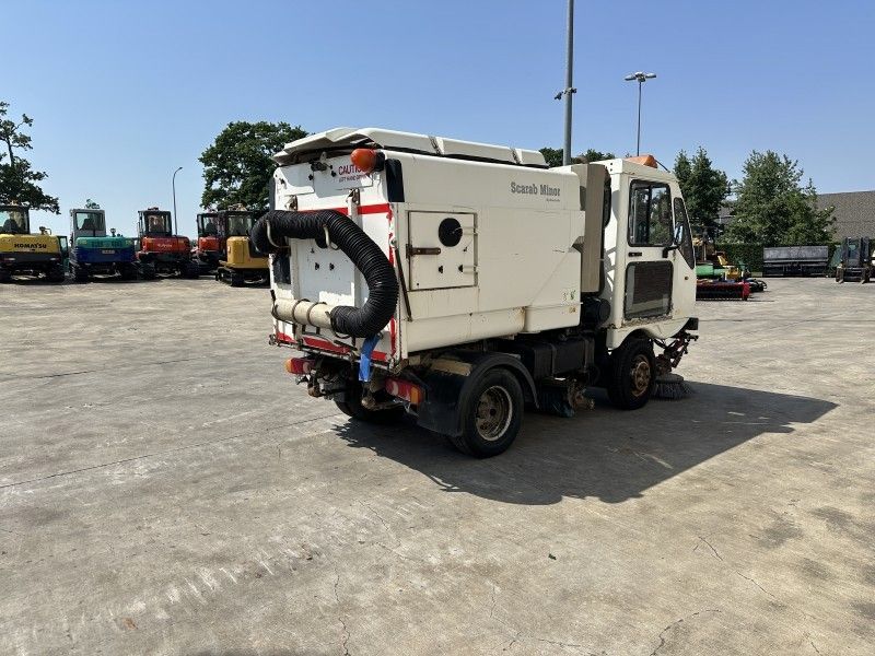 2005 Scarab Sweeper Truck