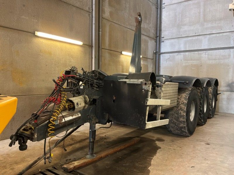 2017 Record P33T Hook-Lift Trailer