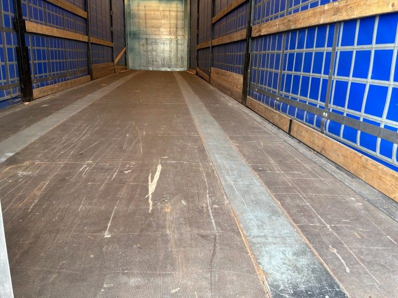 2017 Kögel Mega S-24-1 Schiebeplanen-Anhänger