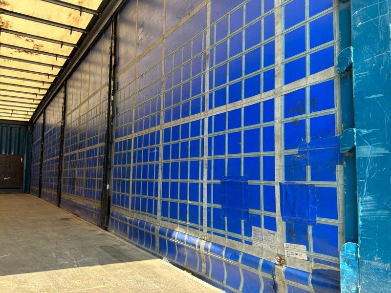 2013 Krone SD Curtain-Sided Trailer
