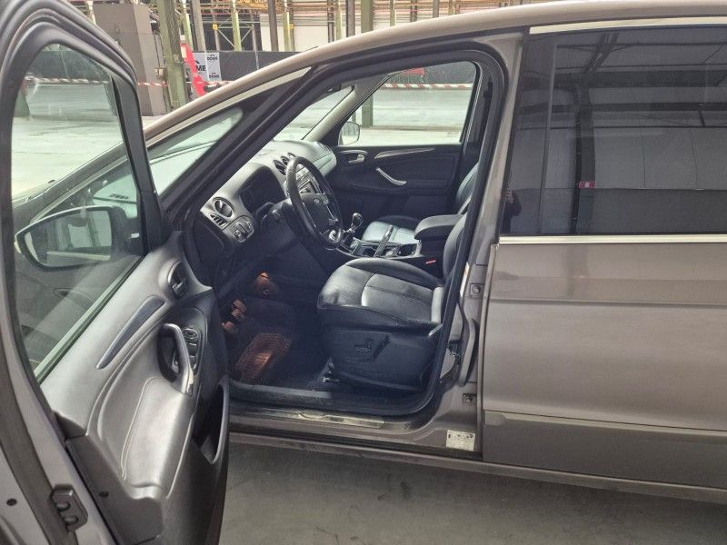2012 Ford S-Max Multipurpose Passenger Vehicle