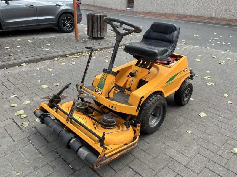 Stiga Villa Senator Ride-On Mower (needs repair)