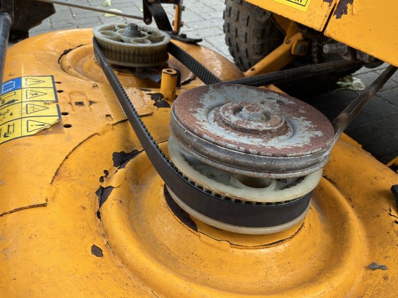 Stiga Villa Senator Ride-On Mower (needs repair)