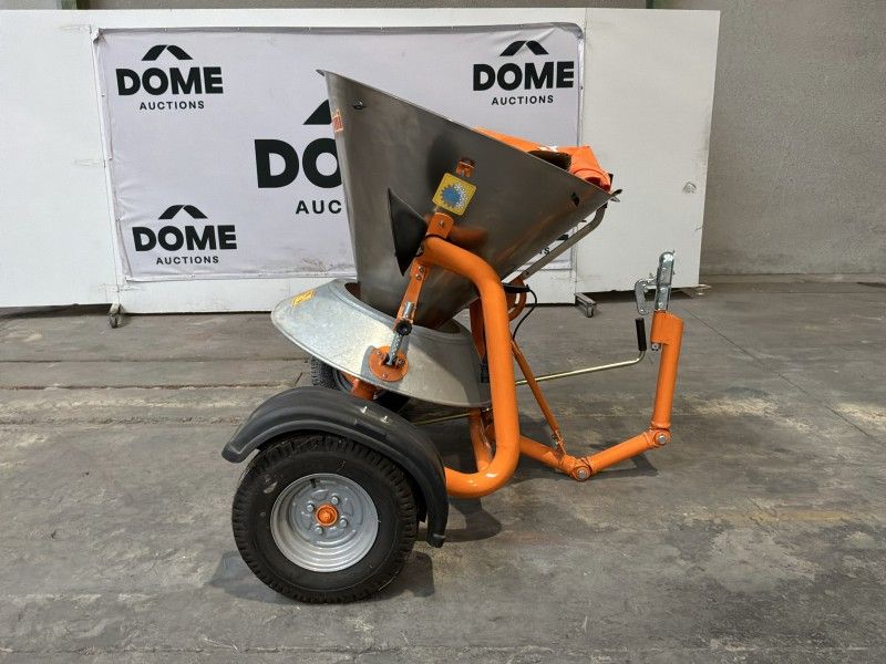 2019 Gamberini CL300 Tow-Behind Fertilizer Spreader / Salt Spreader