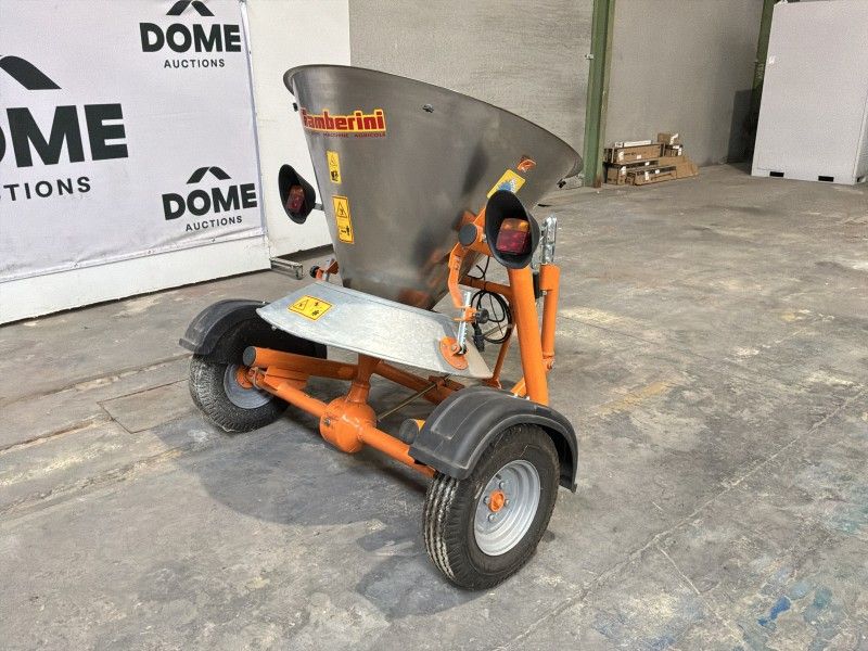 2019 Gamberini CL300 Tow-Behind Fertilizer Spreader / Salt Spreader