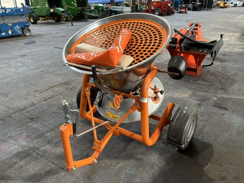 2019 Gamberini CL300 Tow-Behind Fertilizer Spreader / Salt Spreader