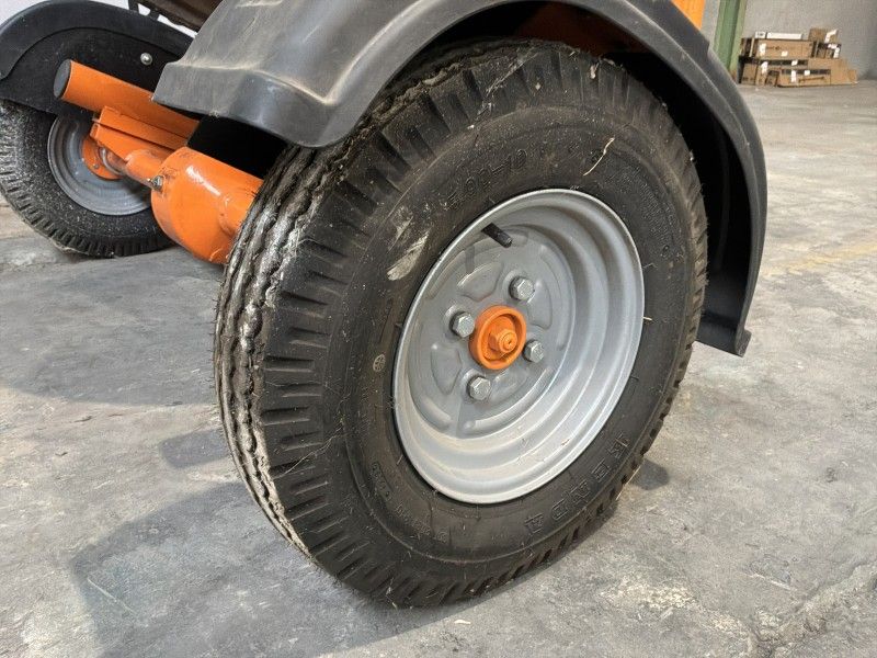 2019 Gamberini CL300 Tow-Behind Fertilizer Spreader / Salt Spreader