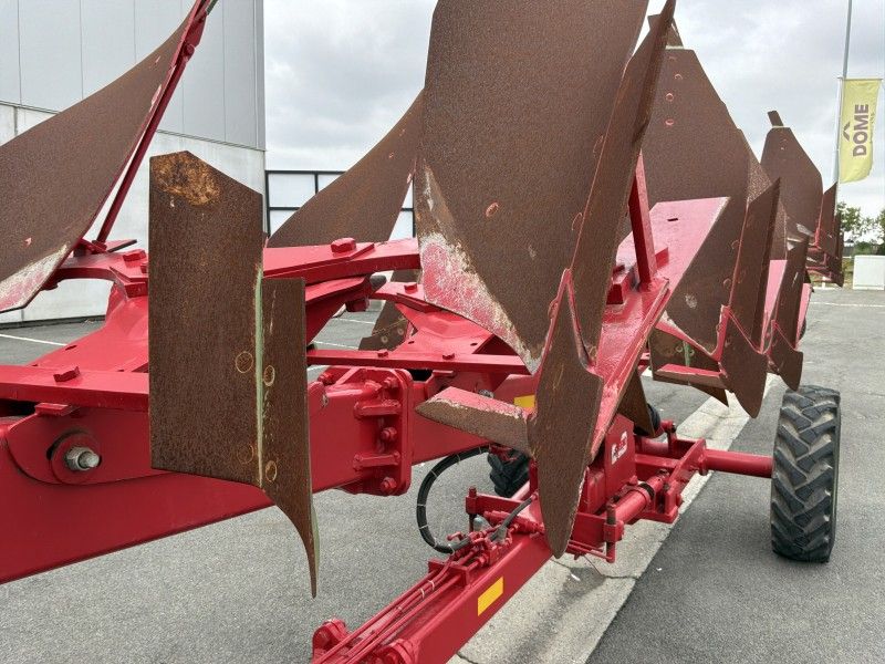 2022 Steeno 8SPSB 8-furrow plow