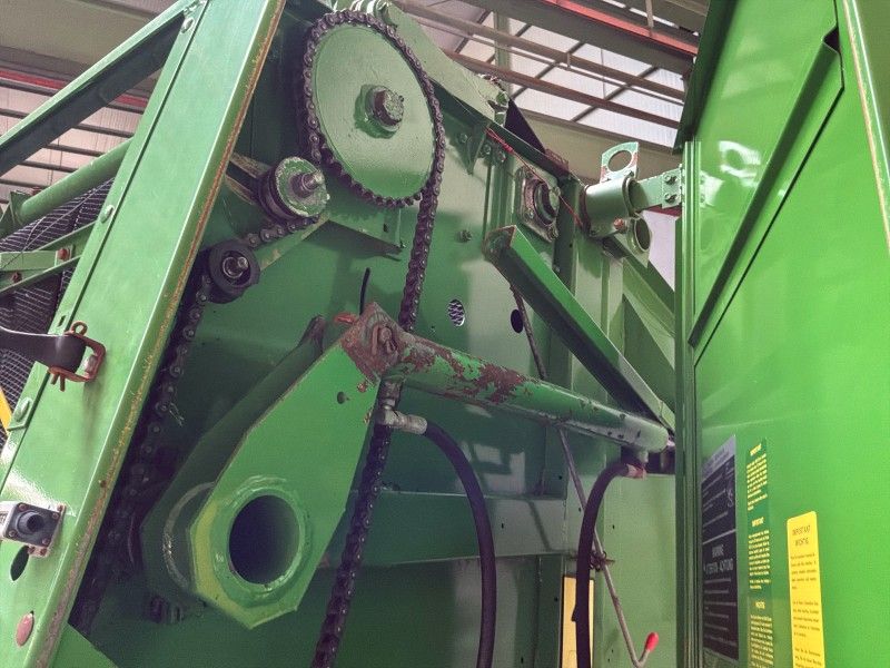 John Deere 540 Round Baler