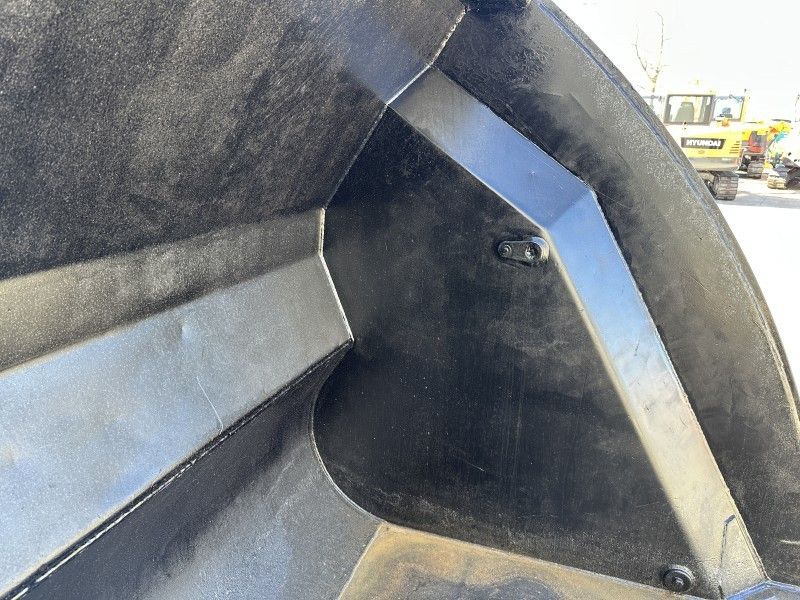 Viby Jern High-Sided Trash Can