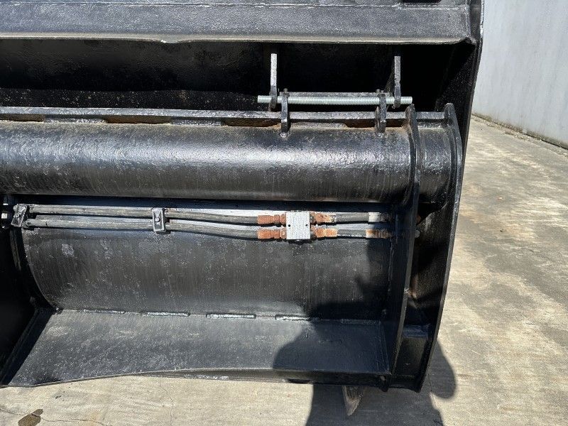 Viby Jern High-Sided Trash Can