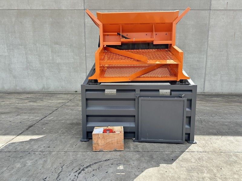 Sieving machine