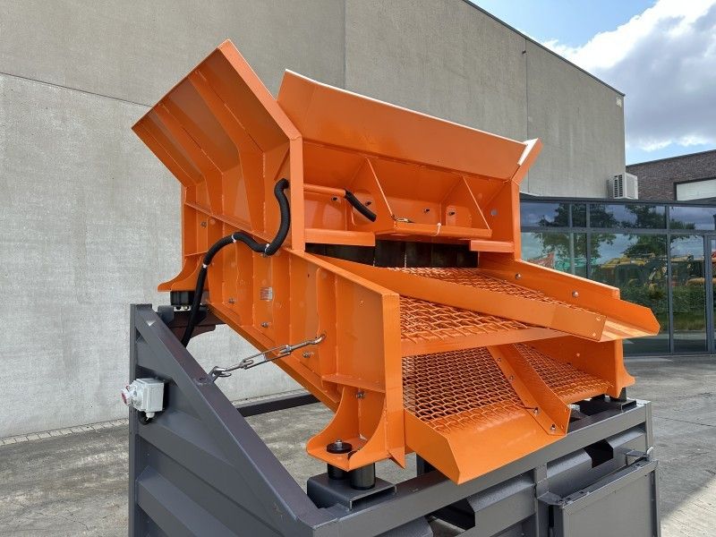 Sieving machine