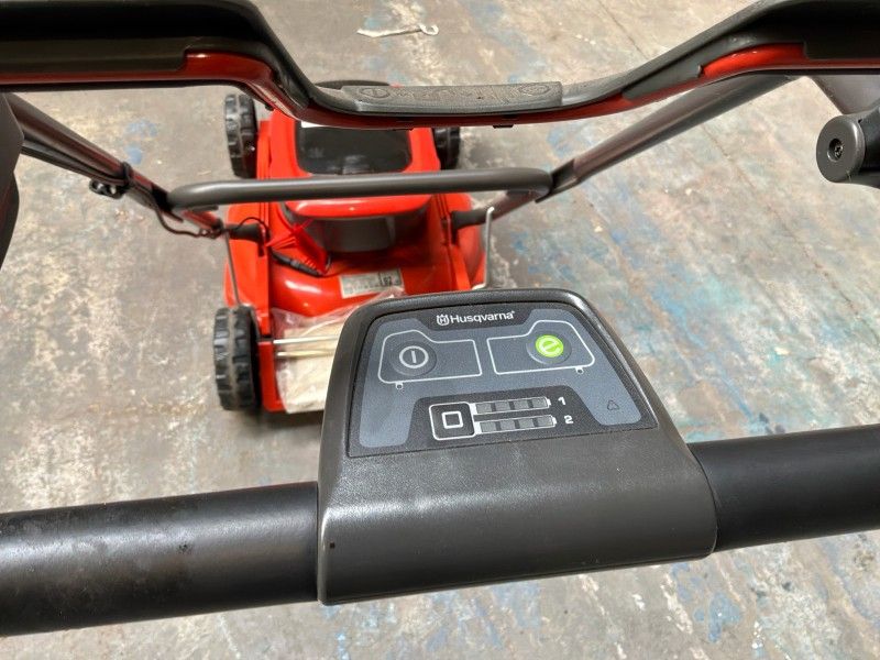 2019 Husqvarna LB 146i Cordless Lawn Mower (Unused)